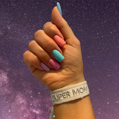 SUPER MOM - Bestickte Armbänder
