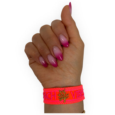 BEACH VIBES - Bestickte Armbänder