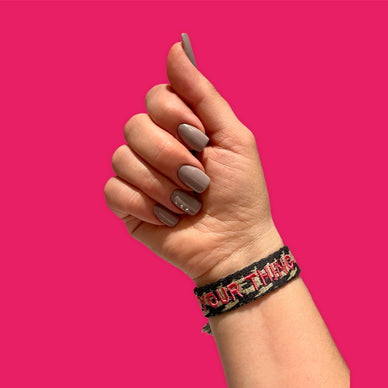 DO YOUR THING - Bestickte Armbänder